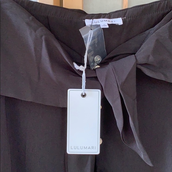 New Lulú Mari Black Blouses Long Sleeves. - Picture 2 of 6